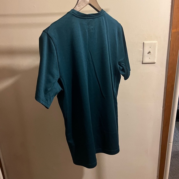 Nike Dri-Fit Top - Picture 2 of 3